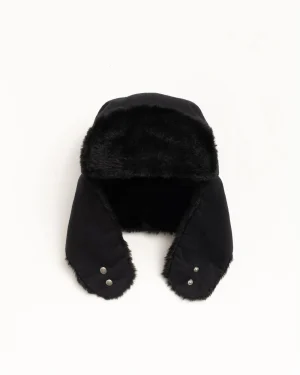 ステューシー トラッパー ブラック キャップ